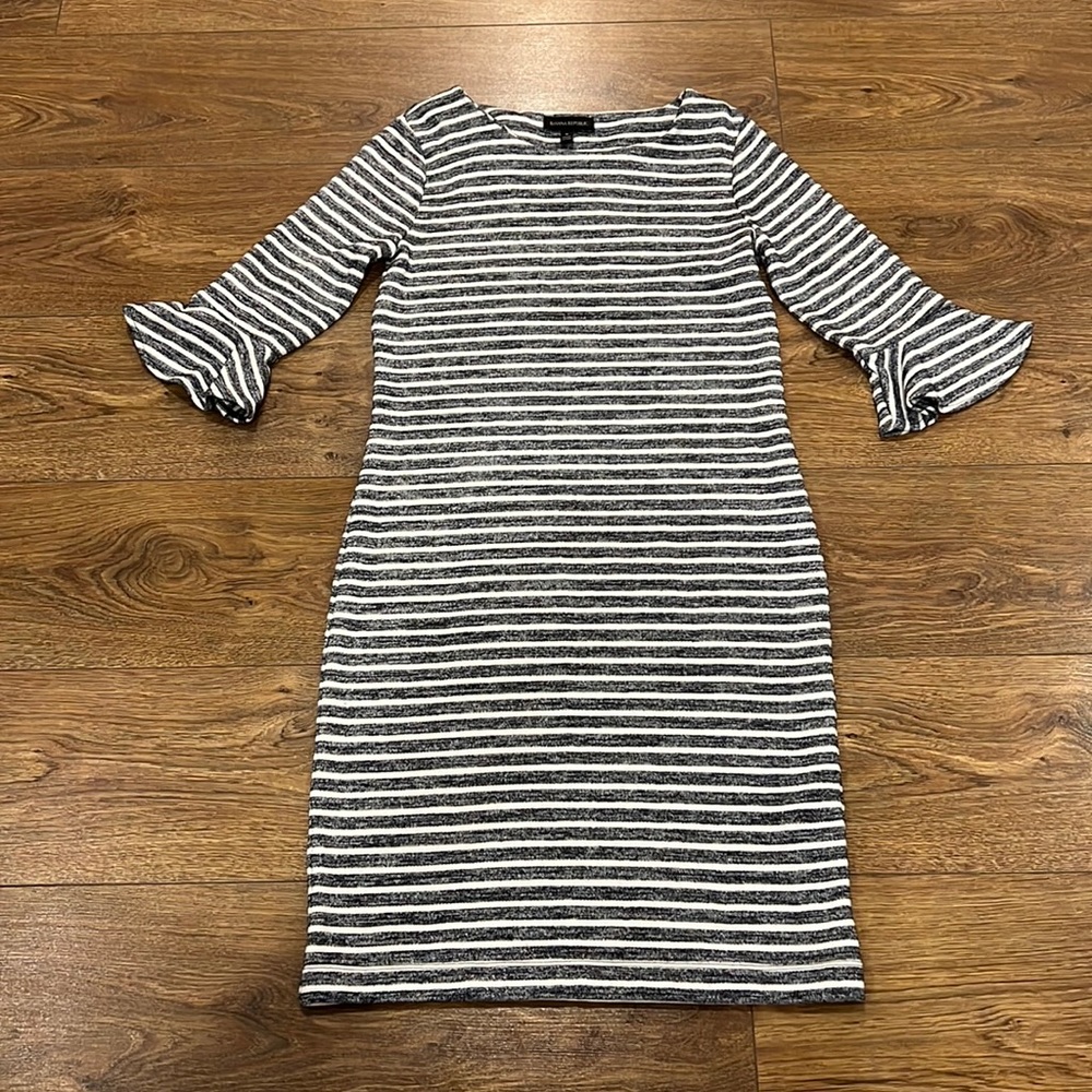 Beautiful Banana Republic Striped Dress NWT